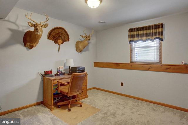 21 BEECHER DR, Carlisle, PA 17015