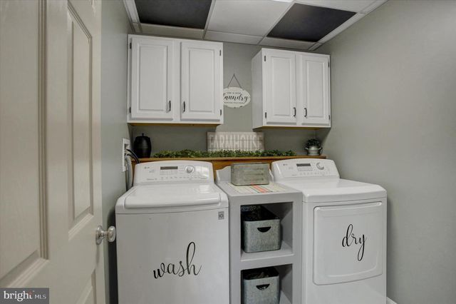 21 BEECHER DR, Carlisle, PA 17015