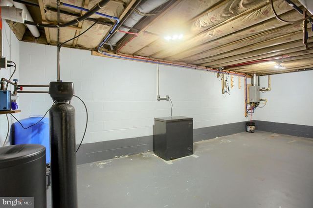 21 BEECHER DR, Carlisle, PA 17015