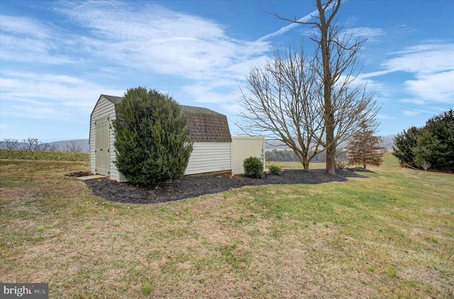 21 BEECHER DR, Carlisle, PA 17015