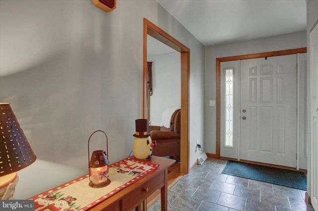 21 BEECHER DR, Carlisle, PA 17015