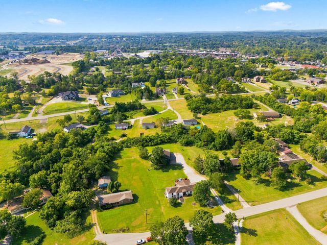 112 Oakmont Dr, Mount Juliet, TN 37122