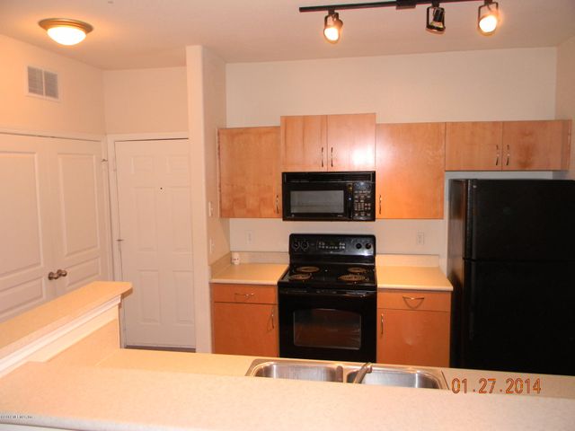 8290 GATE Parkway W 1117, Jacksonville, FL 32216