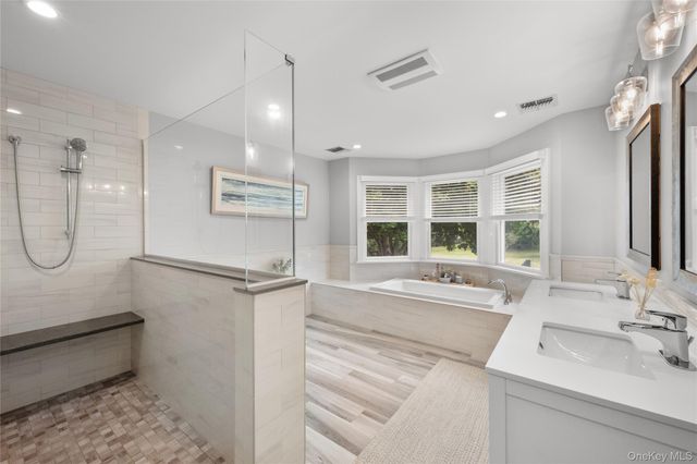 300 Private Road 8, Cutchogue, NY 11935