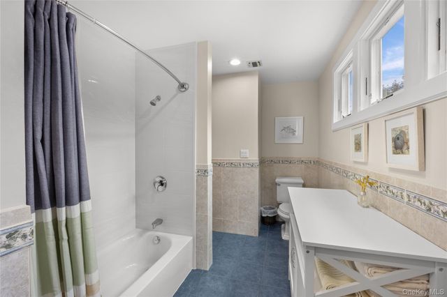 300 Private Road 8, Cutchogue, NY 11935