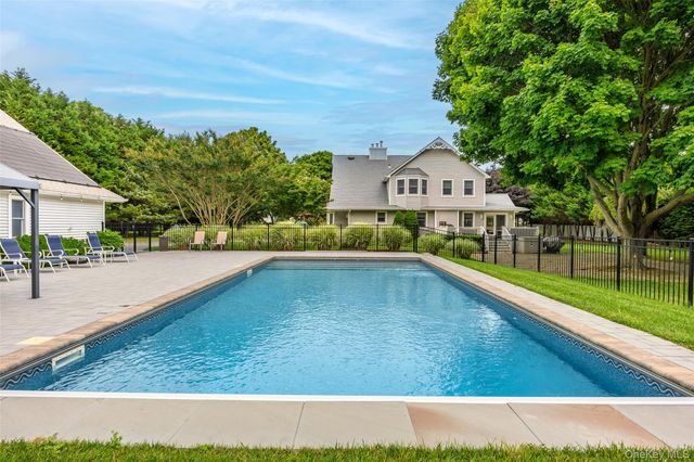 300 Private Road 8, Cutchogue, NY 11935