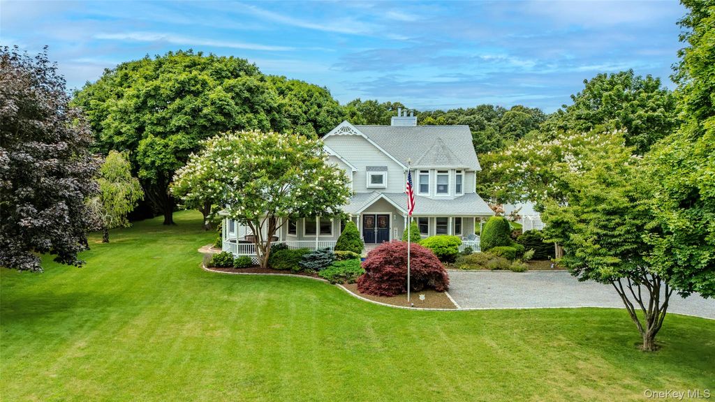 300 Private Road 8, Cutchogue, NY 11935