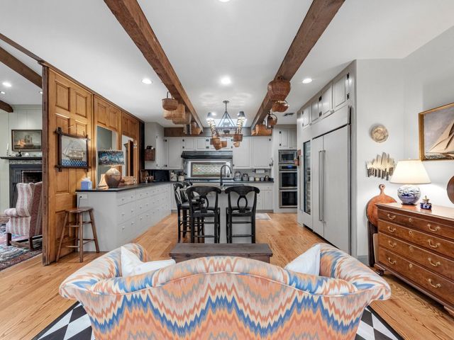 9063 Briar Forest Drive, Houston, TX 77024