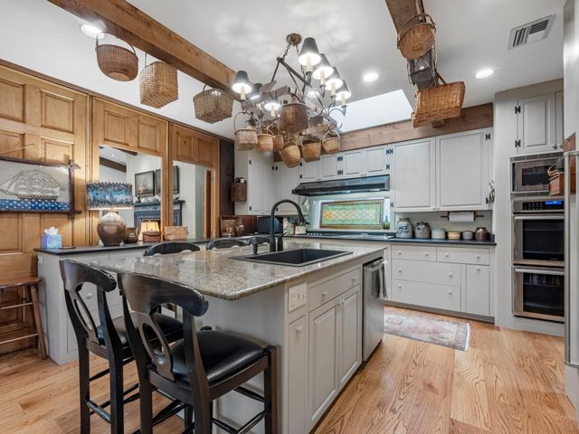 9063 Briar Forest Drive, Houston, TX 77024