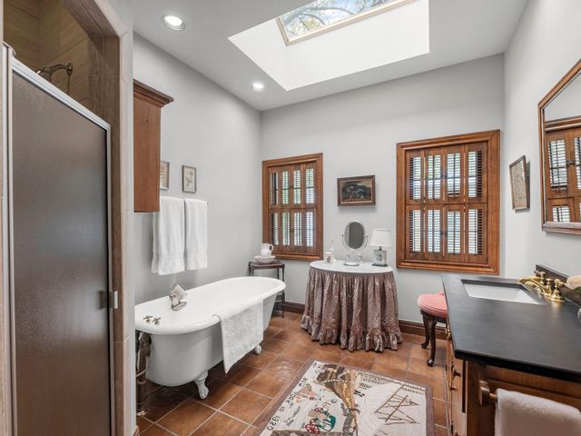 9063 Briar Forest Drive, Houston, TX 77024