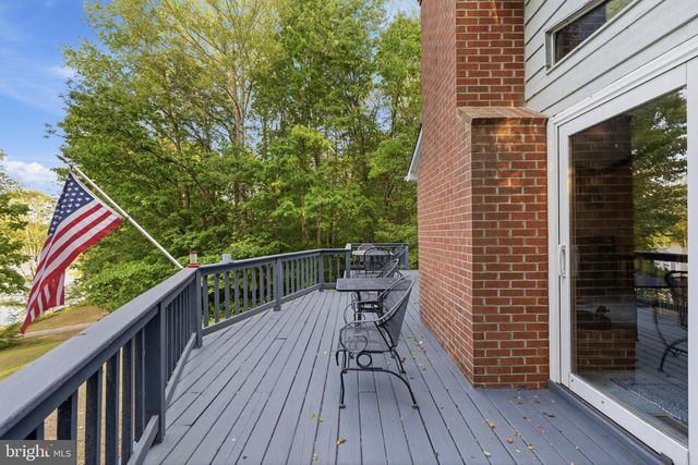 303 PINE DR, Louisa, VA 23093