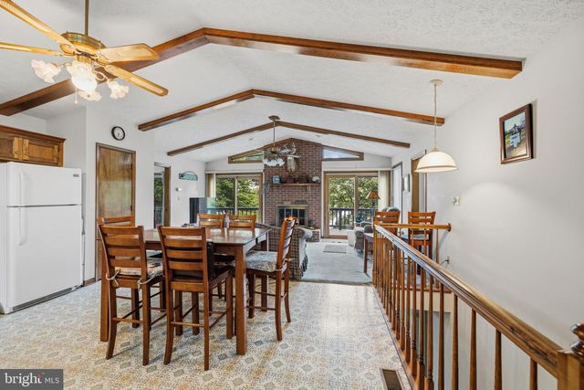 303 PINE DR, Louisa, VA 23093