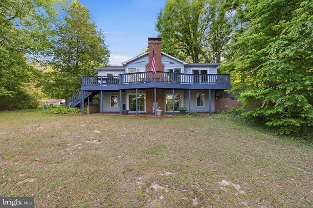 303 PINE DR, Louisa, VA 23093