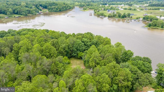 303 PINE DR, Louisa, VA 23093
