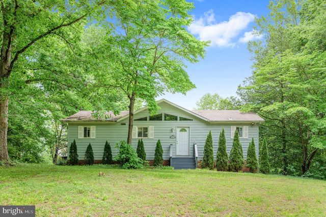 303 PINE DR, Louisa, VA 23093
