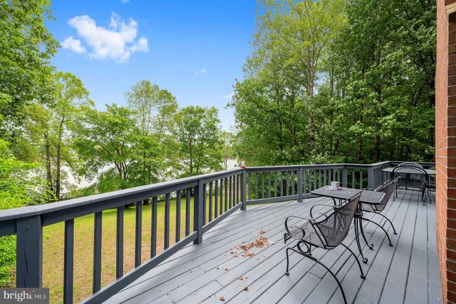 303 PINE DR, Louisa, VA 23093