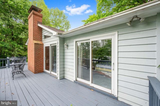 303 PINE DR, Louisa, VA 23093