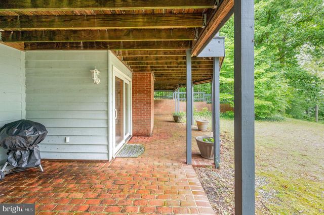 303 PINE DR, Louisa, VA 23093