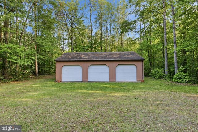 303 PINE DR, Louisa, VA 23093
