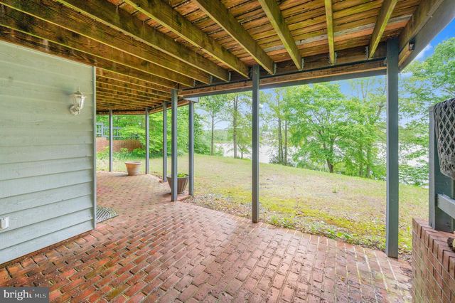 303 PINE DR, Louisa, VA 23093