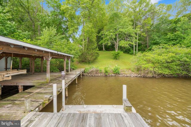 303 PINE DR, Louisa, VA 23093