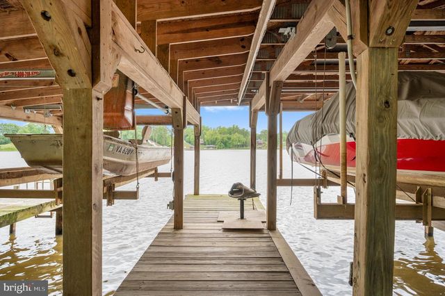 303 PINE DR, Louisa, VA 23093