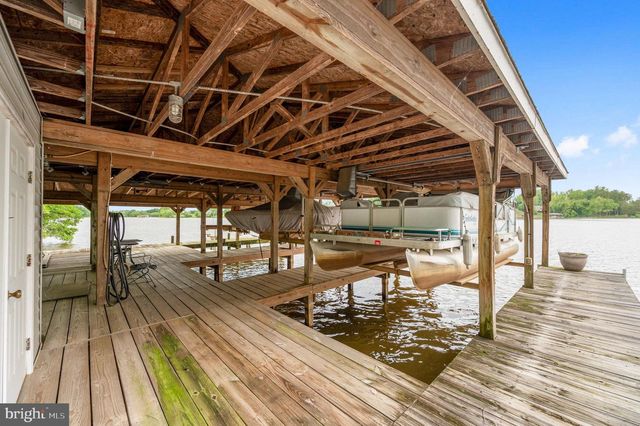 303 PINE DR, Louisa, VA 23093