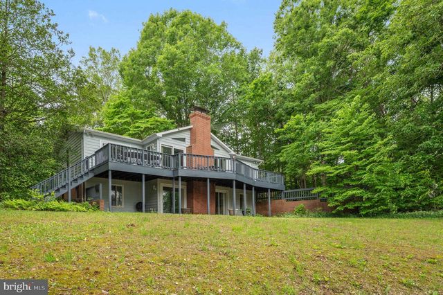 303 PINE DR, Louisa, VA 23093