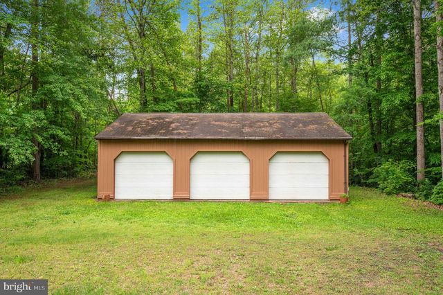 303 PINE DR, Louisa, VA 23093
