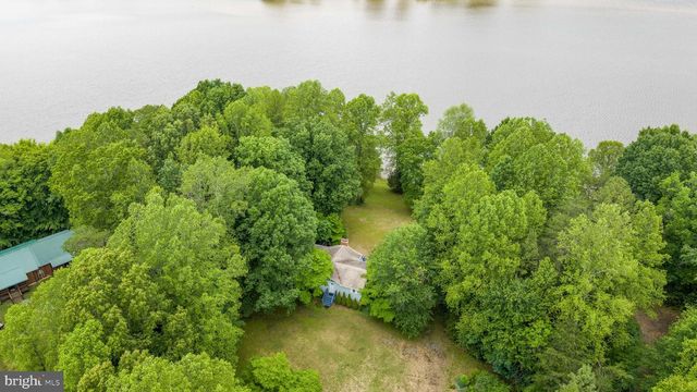 303 PINE DR, Louisa, VA 23093