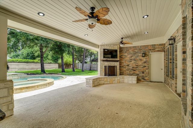 14323 Horizon Falls Lane, Humble, TX 77396