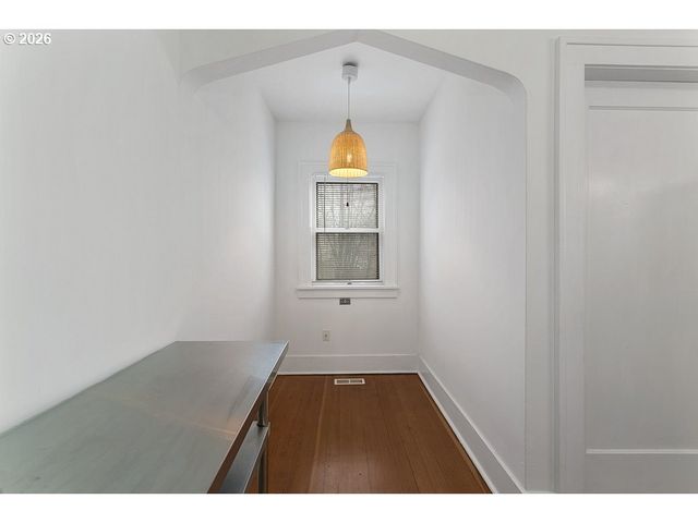 309 WASHINGTON St, Oregon City, OR 97045