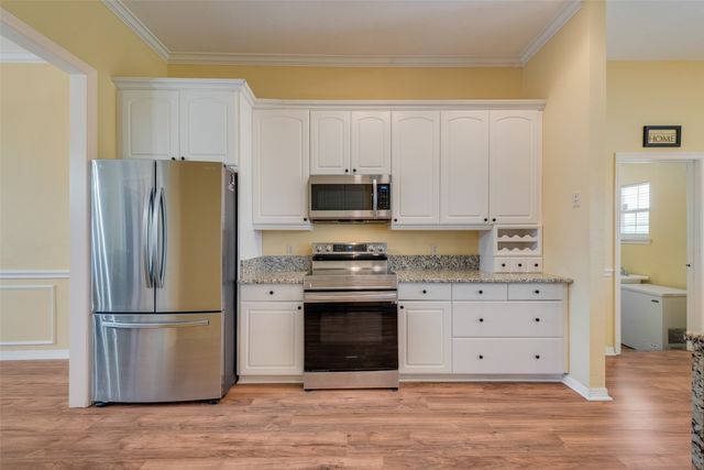 700 E Little Creek Road, Cedar Hill, TX 75104