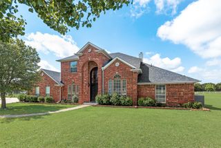 700 E Little Creek Road, Cedar Hill, TX 75104