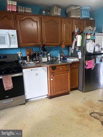 82 HOLDEN DR, New Castle, DE 19720