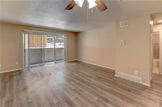 4157 Roanoke Road 2, Kansas City, MO 64111