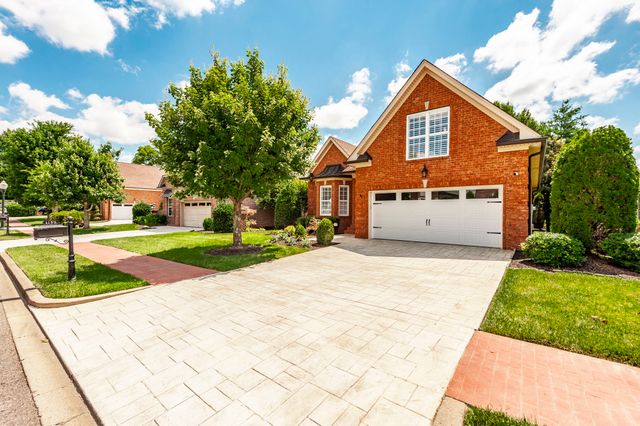 1159 Fairvue Village Ln, Gallatin, TN 37066
