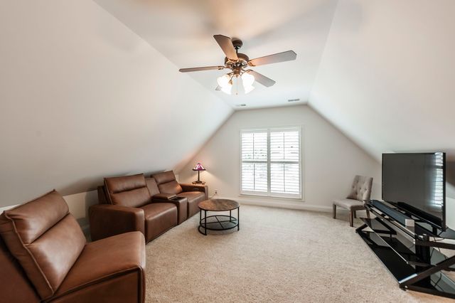 1159 Fairvue Village Ln, Gallatin, TN 37066