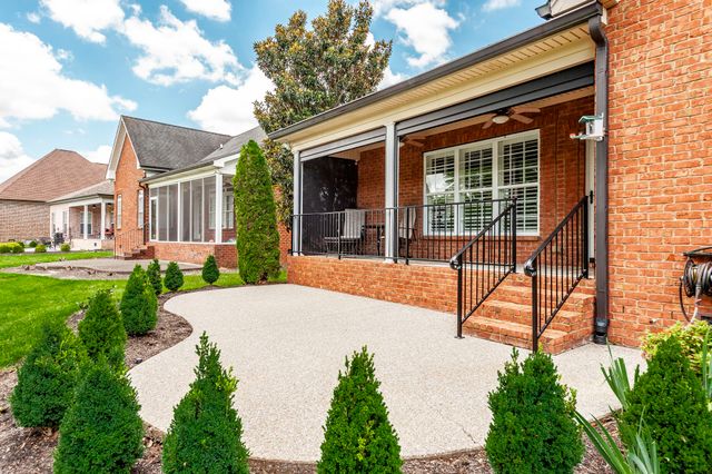 1159 Fairvue Village Ln, Gallatin, TN 37066