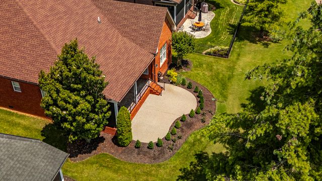 1159 Fairvue Village Ln, Gallatin, TN 37066