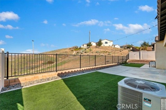 11560 Arch Hill Drive, Corona, CA 92883