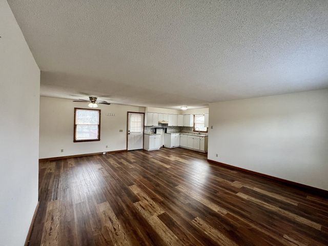 1205 Highway 82, S, Shelbyville, TN 37160