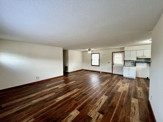 1205 Highway 82, S, Shelbyville, TN 37160