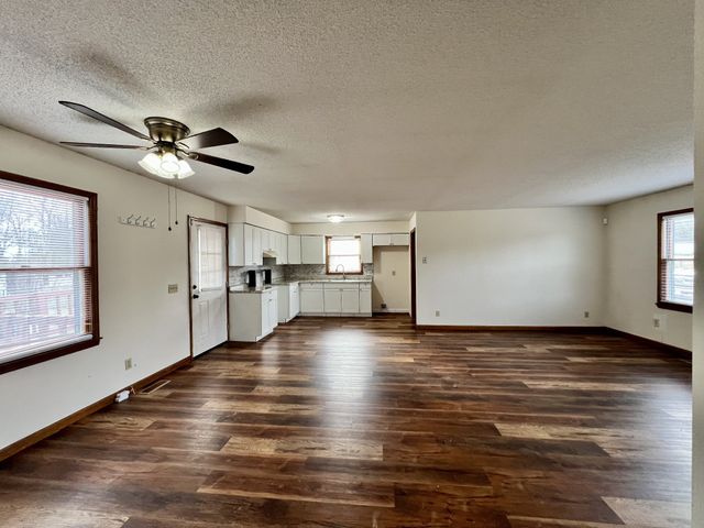 1205 Highway 82, S, Shelbyville, TN 37160