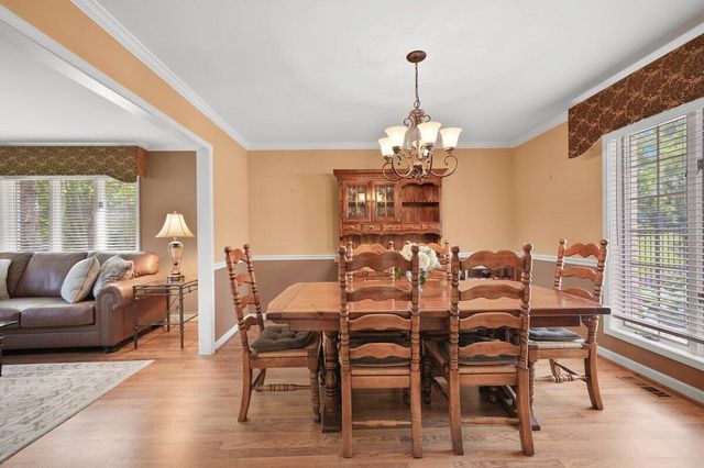 144 Guilford Road, Valparaiso, IN 46385
