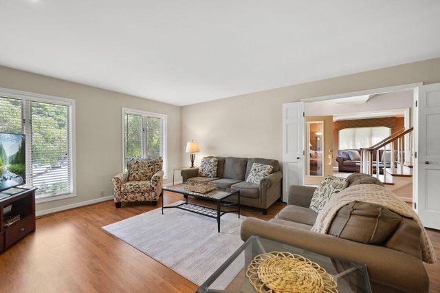 144 Guilford Road, Valparaiso, IN 46385