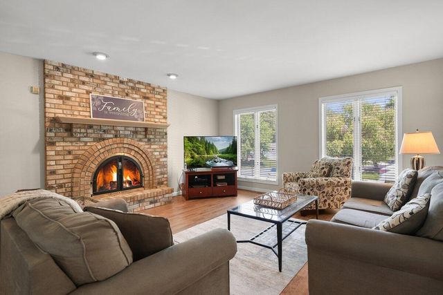 144 Guilford Road, Valparaiso, IN 46385