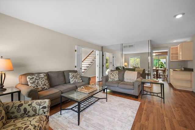 144 Guilford Road, Valparaiso, IN 46385
