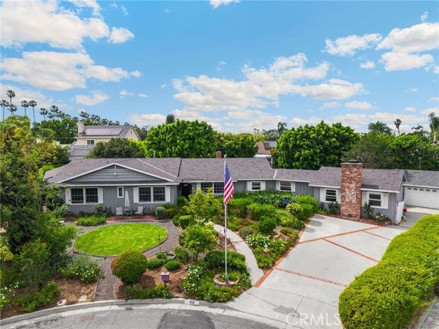 419 E Sunny Hills Road, Fullerton, CA 92835