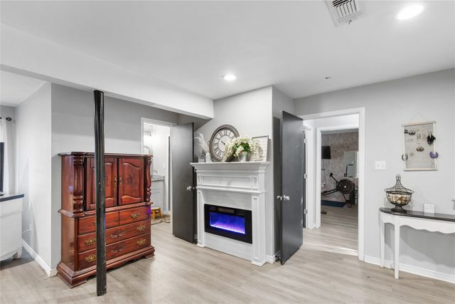 325 Arapaho E, Sherman, TX 75092